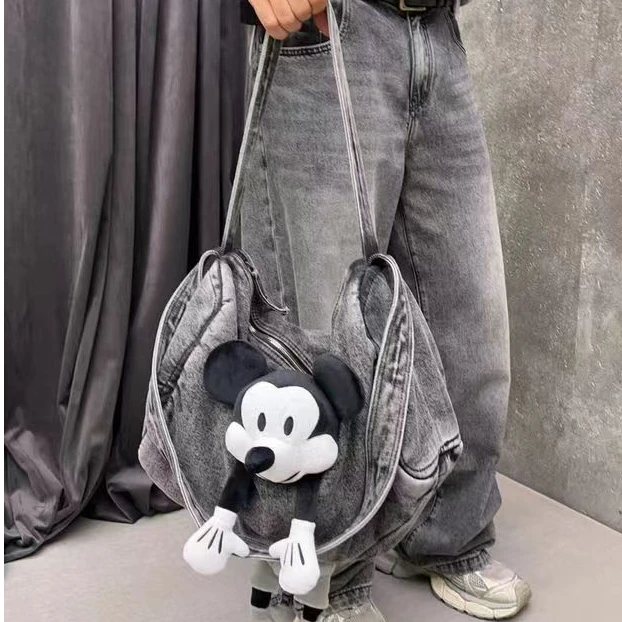 【摩姐姐欧韩】新款米老鼠做旧水洗牛仔大容量斜挎包