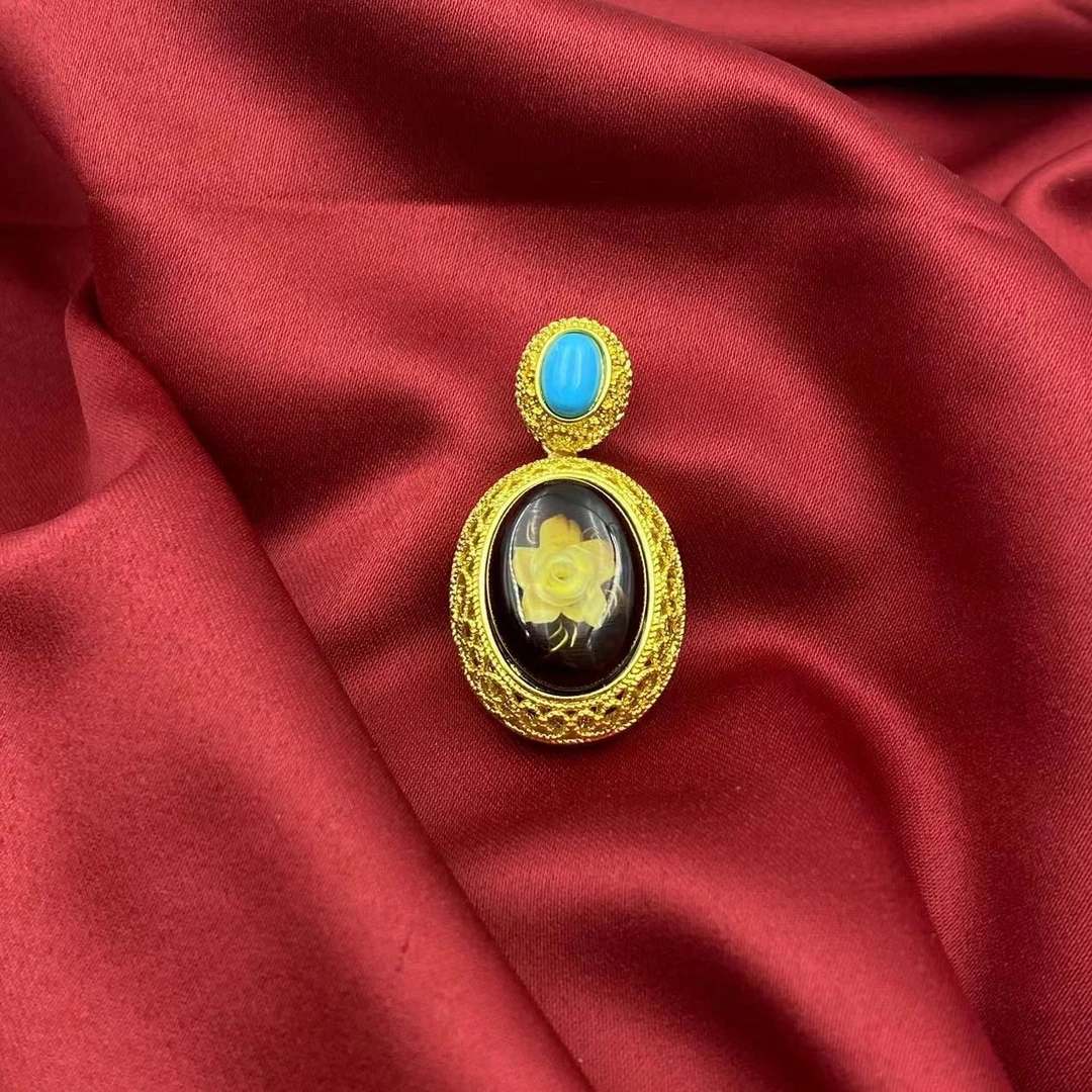 血珀如意花花吊坠 M395（皮绳）  赠包装合金