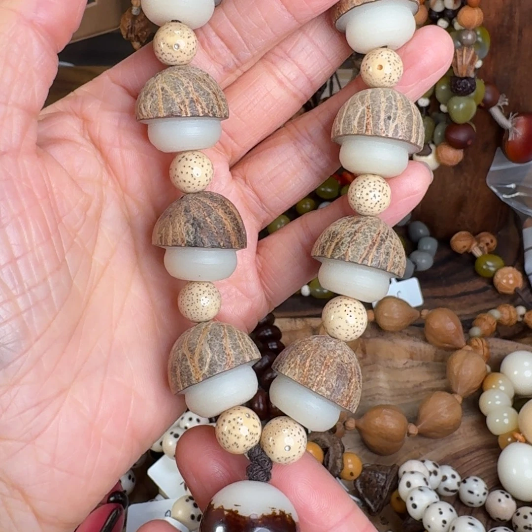 柏香籽/百香籽吊坠?**?菩提心