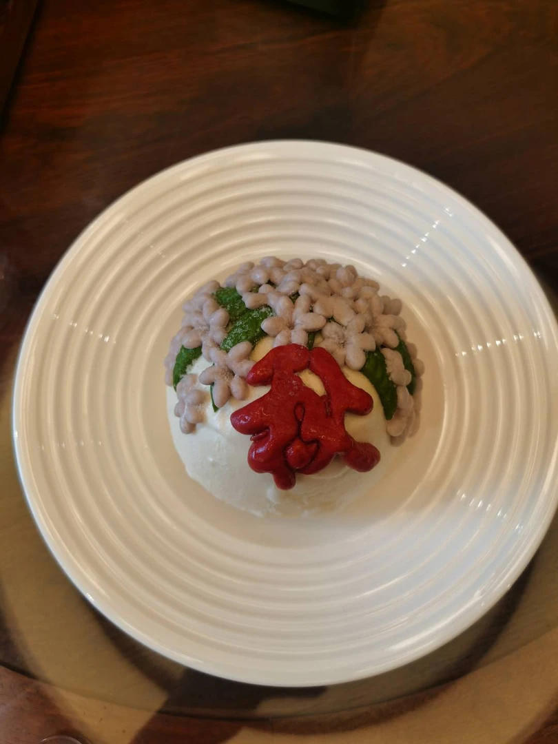 高级感意面斗笠盘子雅图螺纹盘9英寸