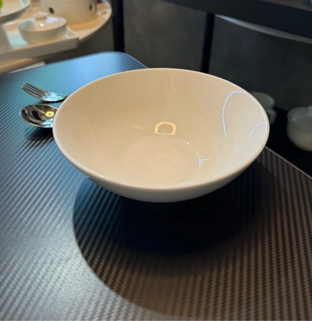 墙推款极简经典款7英寸圆碗沙拉碗乳白