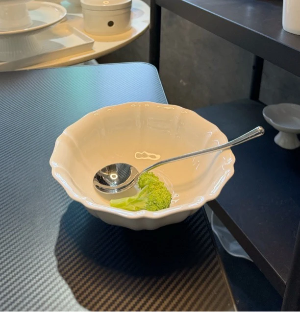 7英寸好美的一只乳白色南瓜碗沙拉轻食碗不含勺