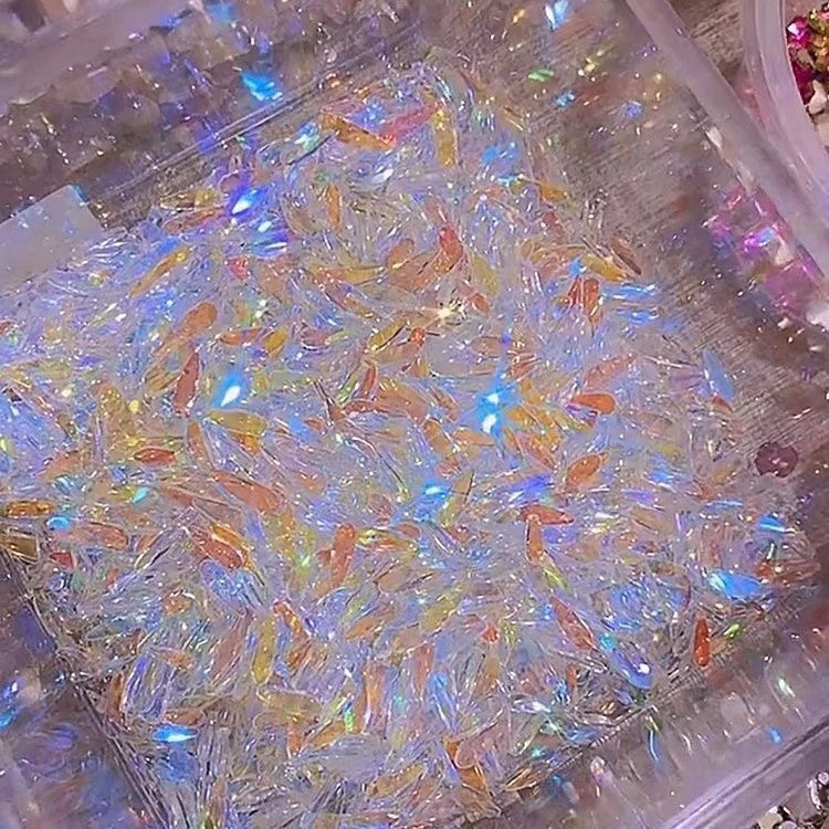 温精灵同款网红材质极光钻多色美甲钻异形钻指甲超闪水钻饰品