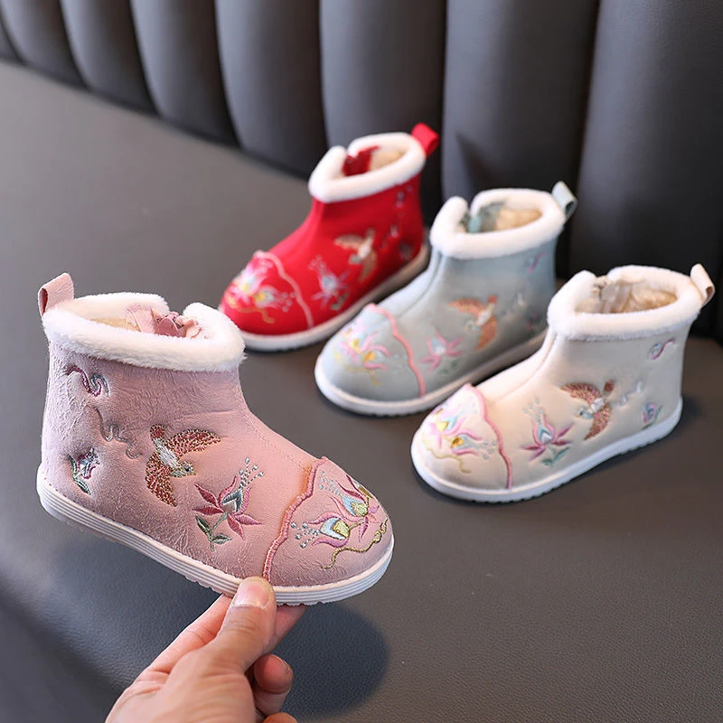 新款冬季古装靴鞋女童雪地靴绣花鞋儿童棉鞋汉服鞋小女孩舞蹈鞋J