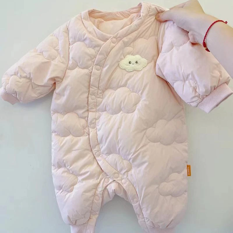 婴儿冬季连体衣可爱轻薄婴幼儿保暖爬爬服超萌宝宝冬装外出服