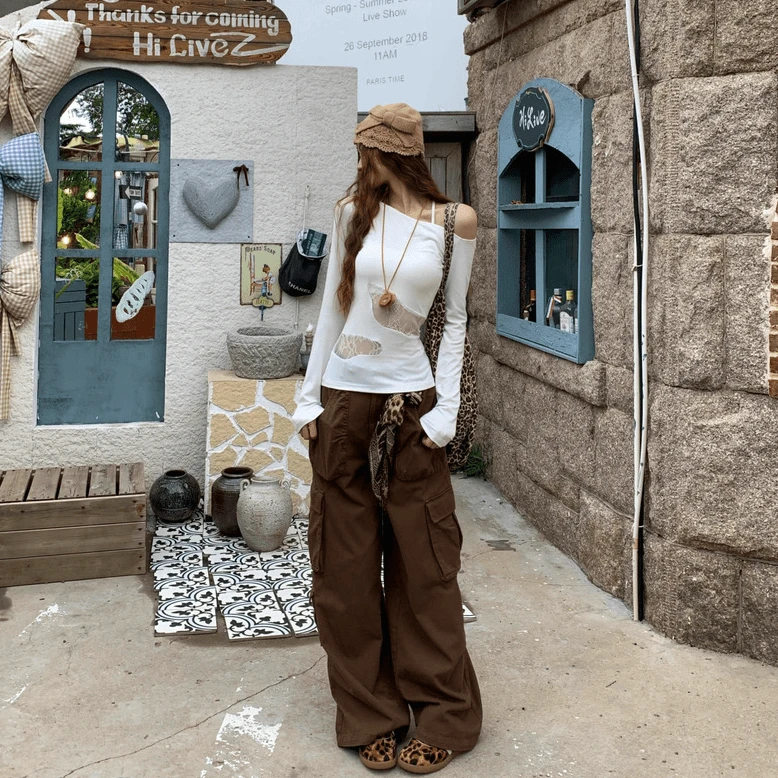 【撩人辣妹】斜肩拼接镂空蕾丝打底衫春秋新款修身百搭T恤上衣