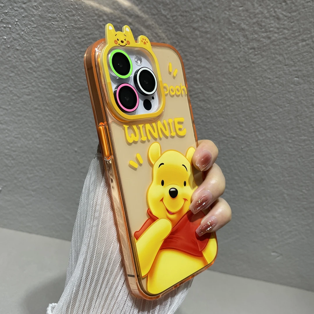 原创维尼熊苹果15pro手机壳卡通草莓熊iPhone14promax可爱13高级