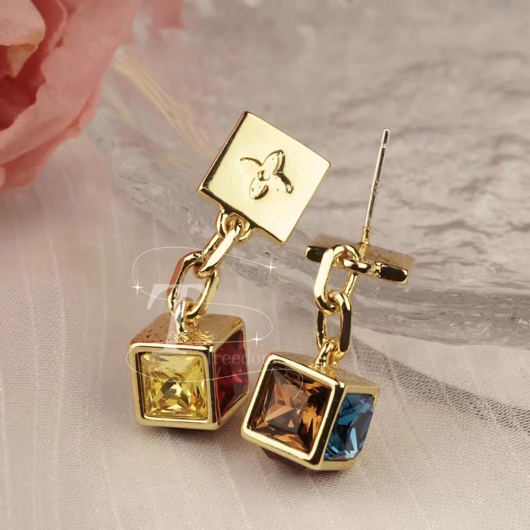 铜合金耳饰 复古A30 中古莱茵彩虹方块耳钉彩色仿水晶耳饰百搭