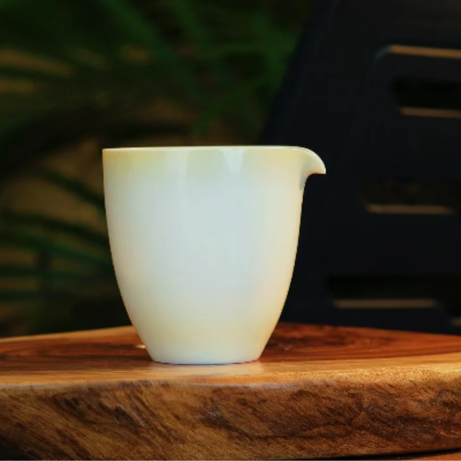 xb中式薄胎青灰釉公道杯分茶器公杯陶瓷手工茶海茶道配件分茶杯