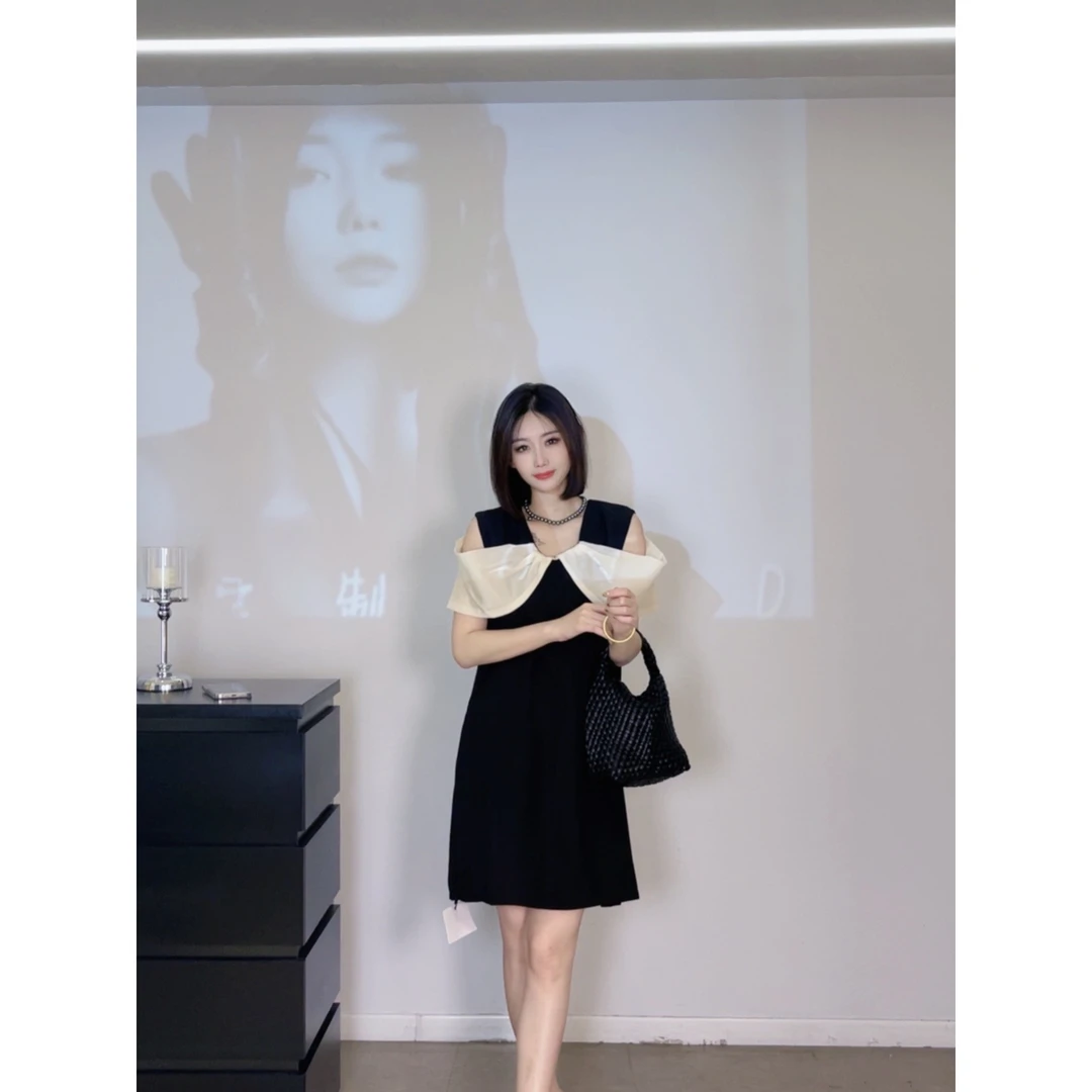 欧洲站连衣裙2024夏季新款小香V领撞色蝴蝶结漏肩小黑裙50156