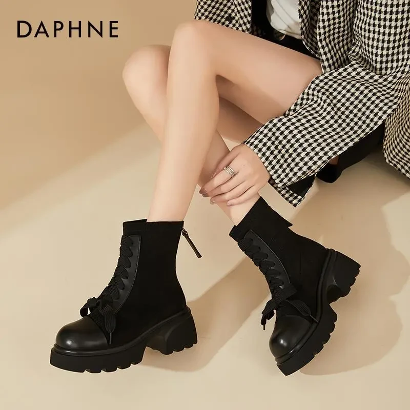 达芙妮厚底马丁靴女款高帮短靴2024新款加绒圆头英伦风粗跟高跟鞋