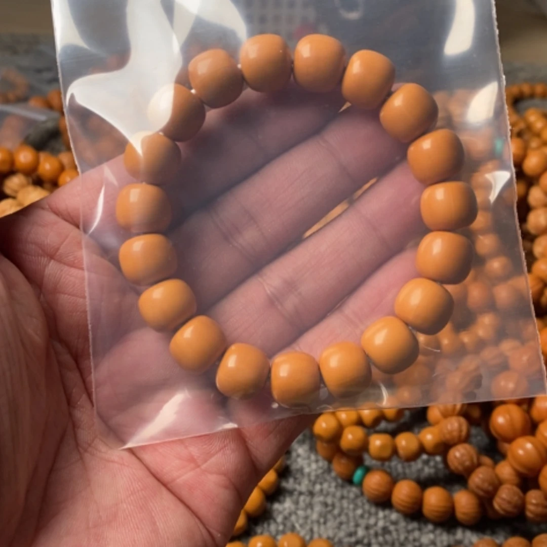 【闪购商品】猴头核桃手串小****）