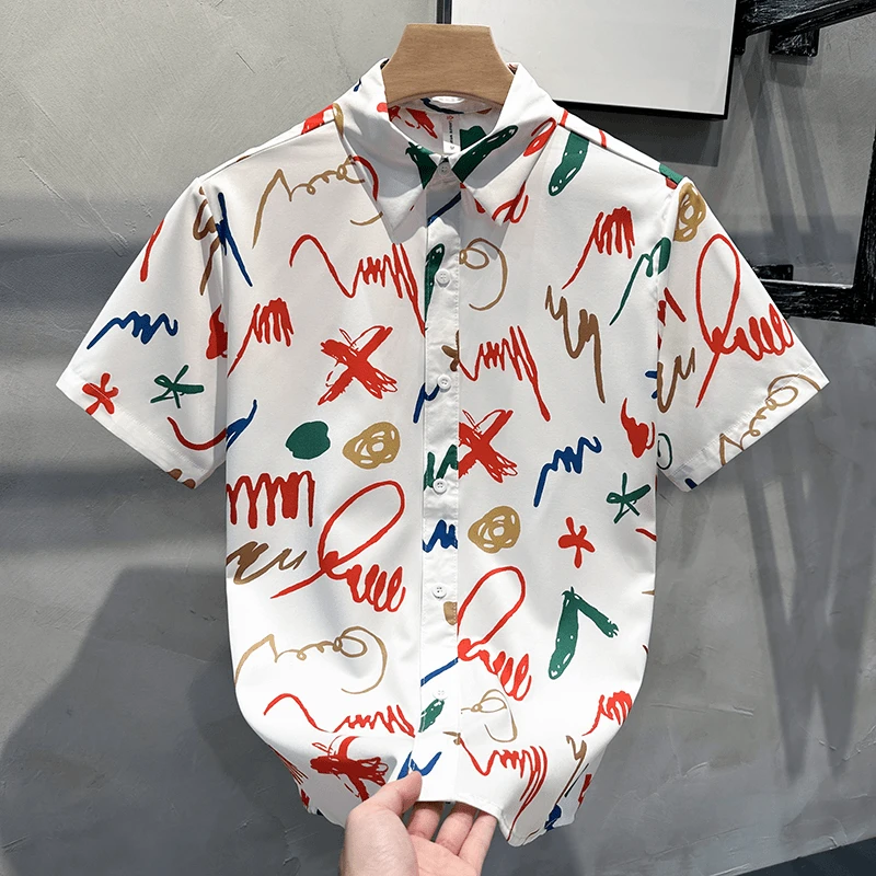 轻奢潮流个性印花短袖衬衫男士夏季透气百搭休闲文艺宽松薄款衬衣