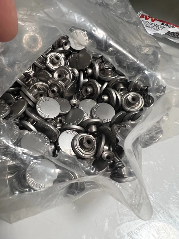 牛仔裤扣子免打孔腰围大改小固定神器免缝免钉可调节收腰铝纽扣