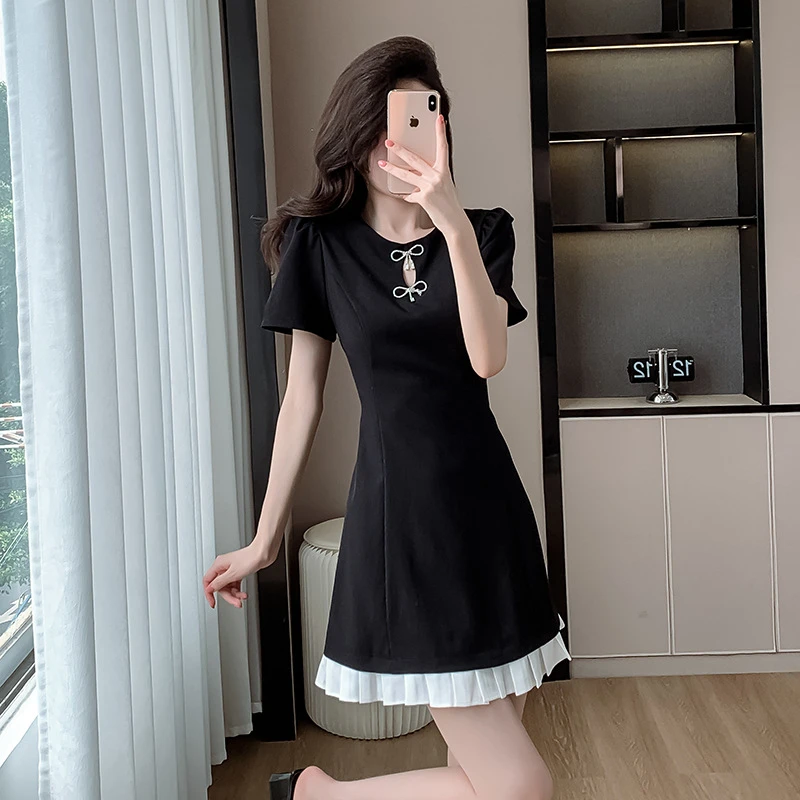 吊带长裙返潮复古圆领结赫本风小黑裙夏季新款小香风名媛气质短款