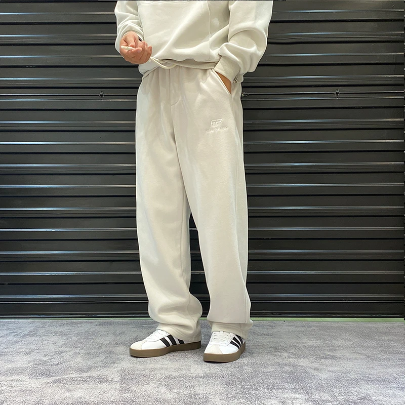 秋冬新品直筒裤宽松高档潮牌卫裤百搭阔腿男士休闲裤男生加绒卫裤