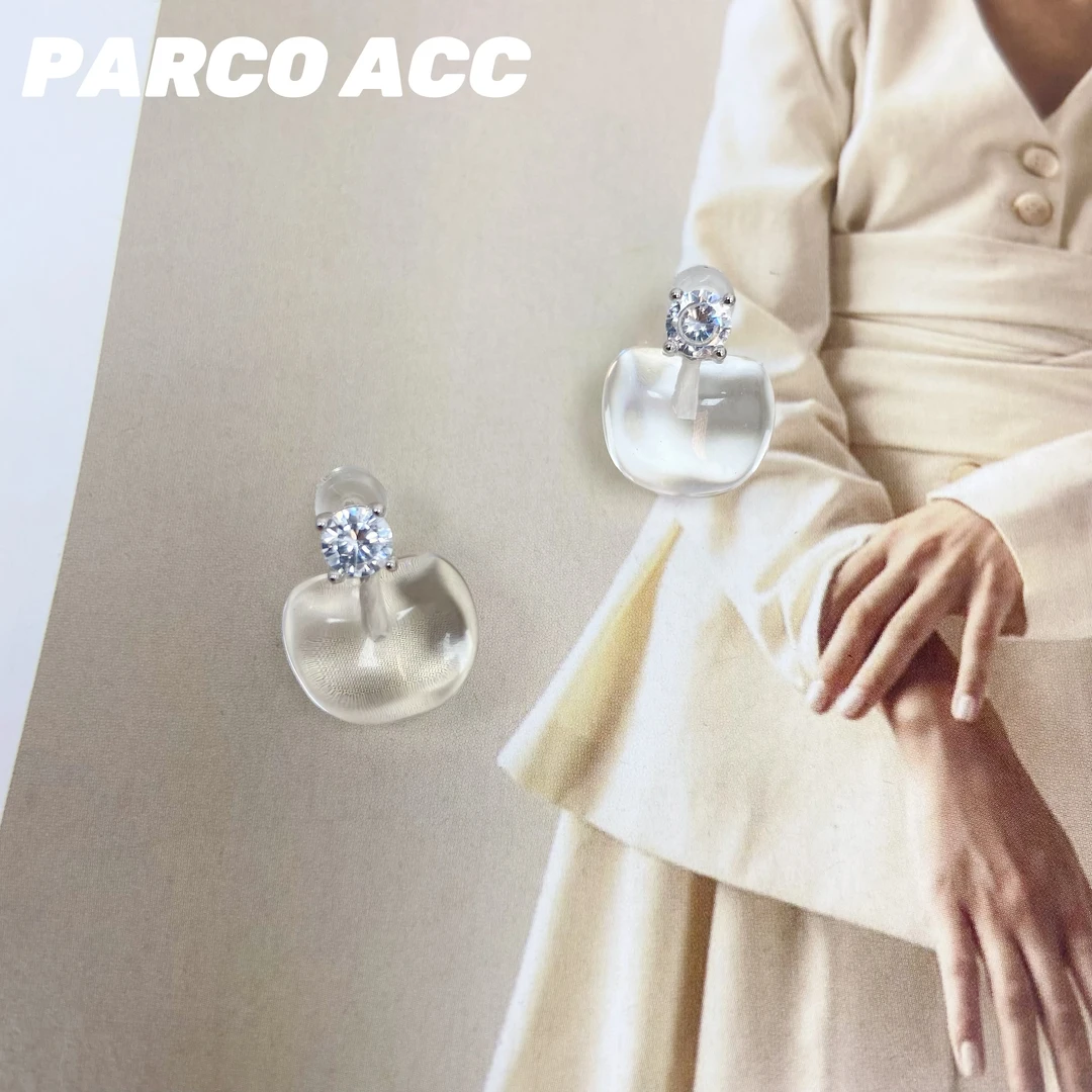 铜合金耳饰 GT516 透明水蜜桃耳钉