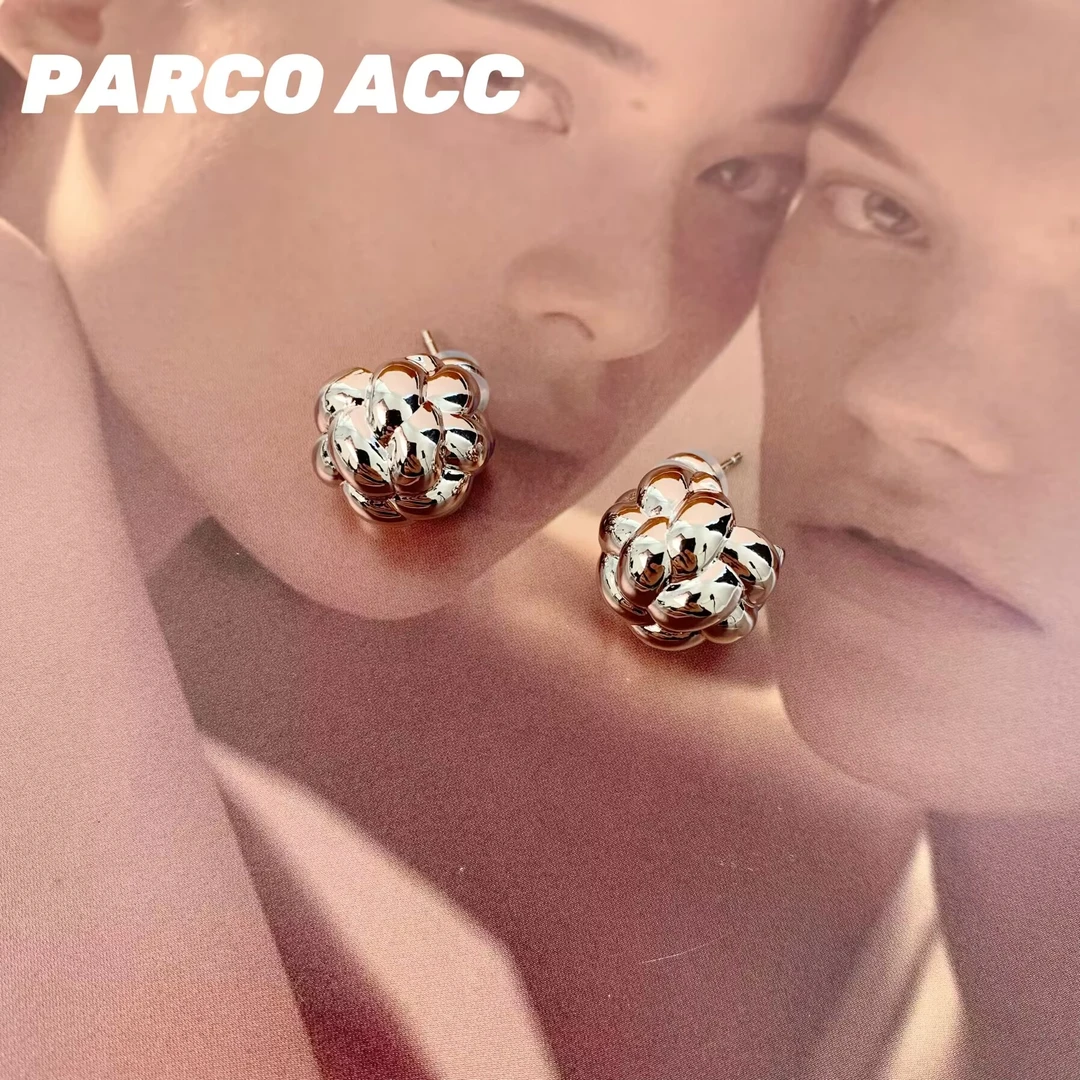 铜合金耳饰 F218   GP2216 加拿大MJU趣味系列毛线球耳钉