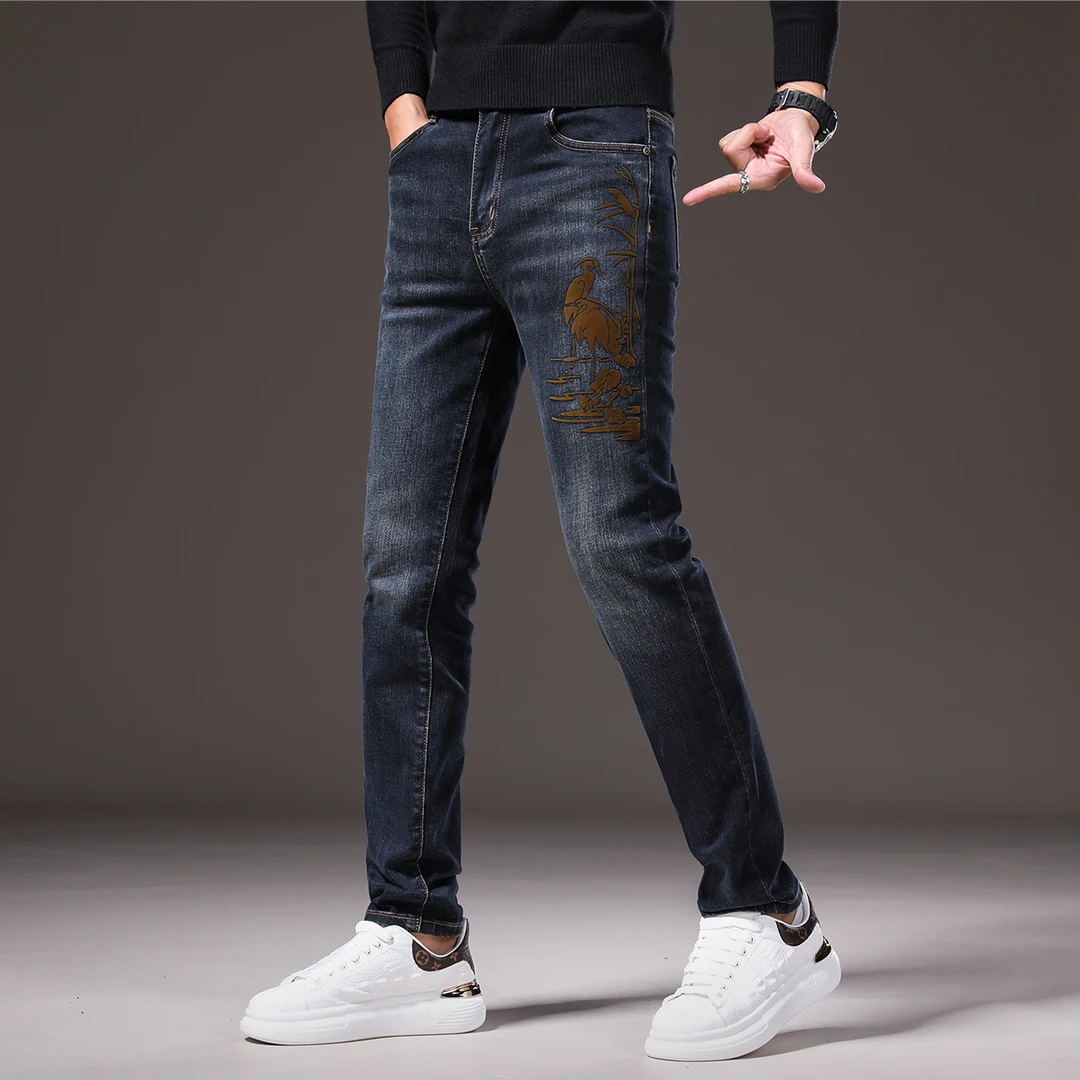 高端新款男士牛仔裤修身小脚秋款蓝色刺绣中年男装时尚休闲百搭裤