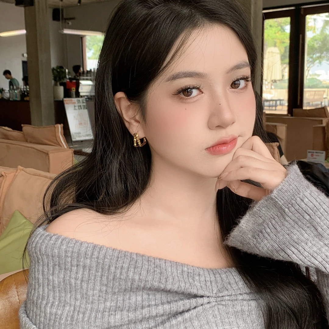 铜合金耳饰 A-374 小众时尚金属风碎银几何耳钉气质简约高级耳环