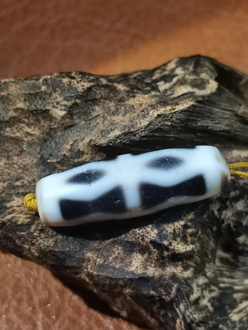 藏传至纯金刚黑白虫虫系列杵杵九眼石页岩玛瑙玉髓玛瑙手串锁骨链