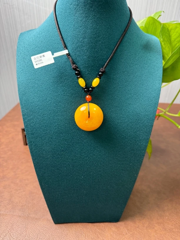 w043古巴新蜜纯色（红）平安扣