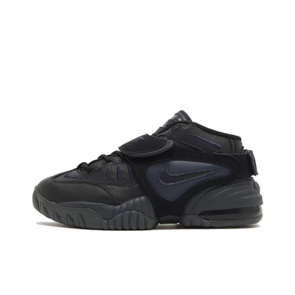 【微瑕】Nike Air Adjust Force中帮复古篮球鞋女款黑色 DZ1844-001