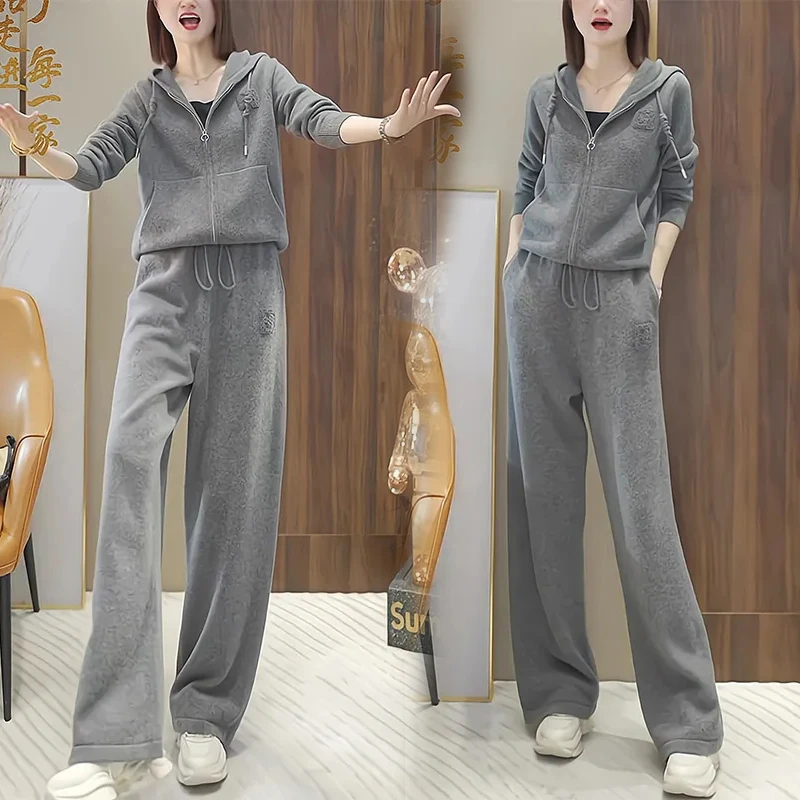 韩系时尚穿搭2025秋季新款气质减龄修身显瘦卫衣外套高腰休闲裤女