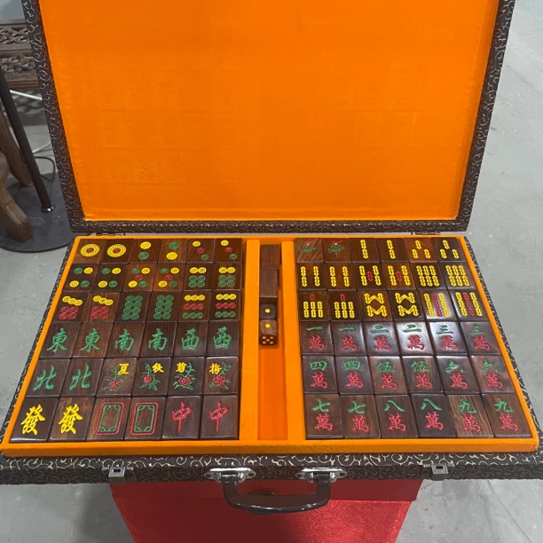 3375 jzht麻将带礼盒工艺品