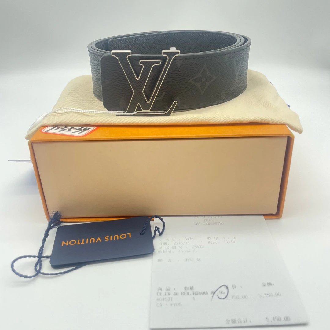 95新 LouisVuitton/路易威登 95码黑花双面银包边扣9990997
