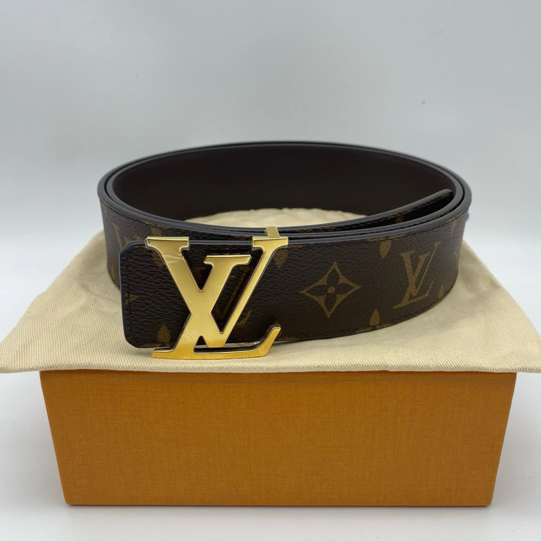 全新未使用 LouisVuitton/路易威登 老花金扣90码皮带/9244371