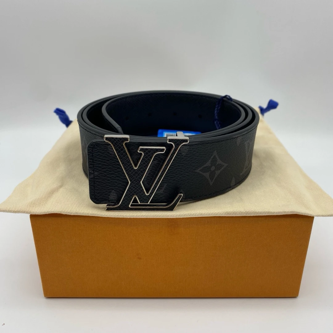 99新 LV 闲置未使用lv黑花双面85码皮带10470795