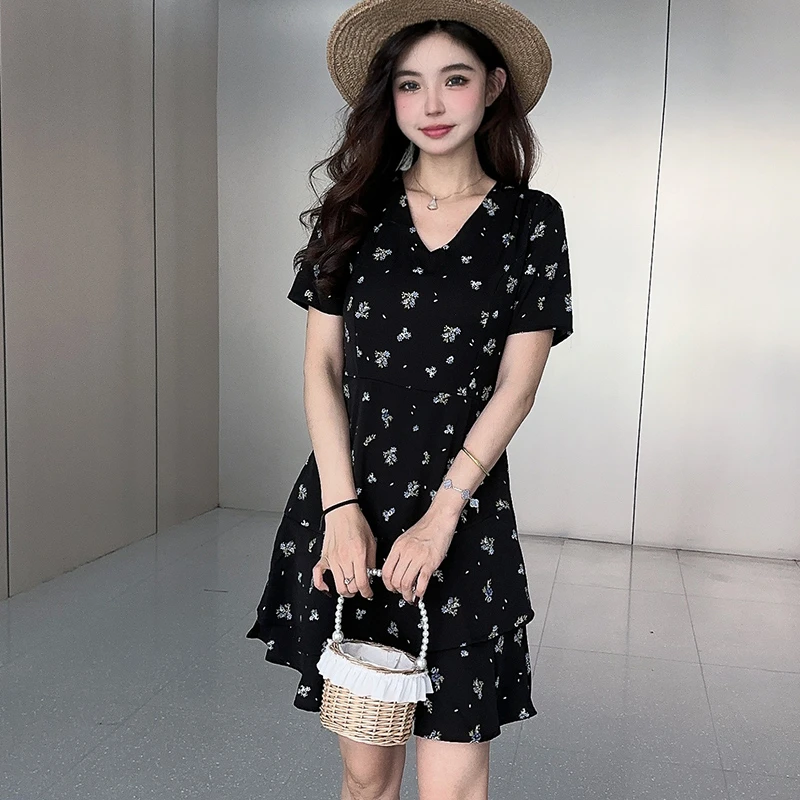 碎花法式女装设计感中长款短袖夏季小个子修身气质时尚赫本风裙子