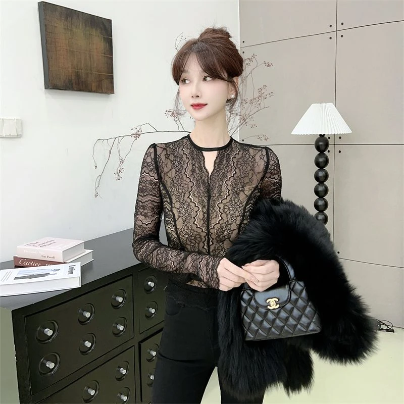 卡卡女装正品秋冬气质御姐高级感蕾丝透视上衣长袖时尚修身打底衫