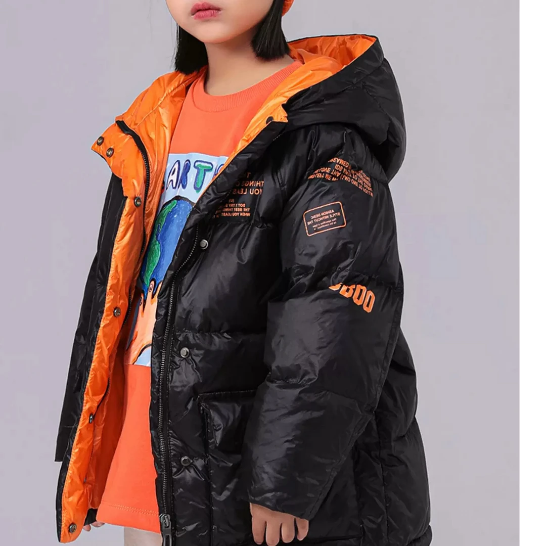 字母款儿童羽绒服