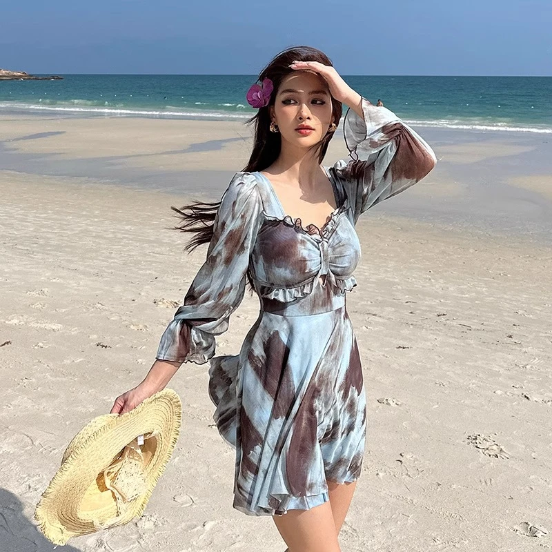 泳衣女士2025新款微胖女孩遮肉显瘦高级感保守长袖海边度假泳装