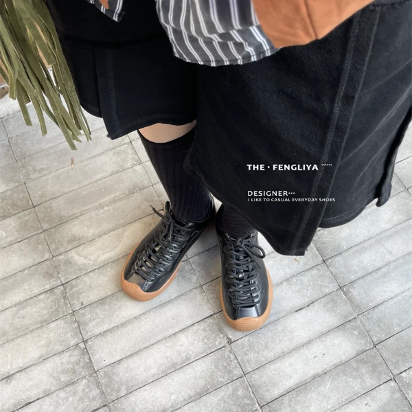 严选真皮时尚皮面黑色韩版运动鞋2024秋冬新款复古厚底舒适德训鞋