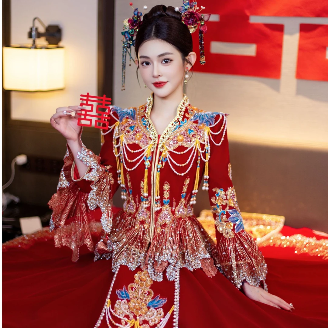 丝绒V领秀禾服新娘2025新款小个子中式嫁衣秀和服鱼尾大码敬酒女