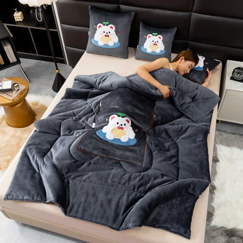 冬季加厚牛奶绒多功能两用午睡折叠枕头靠垫车载抱枕被子两用加绒