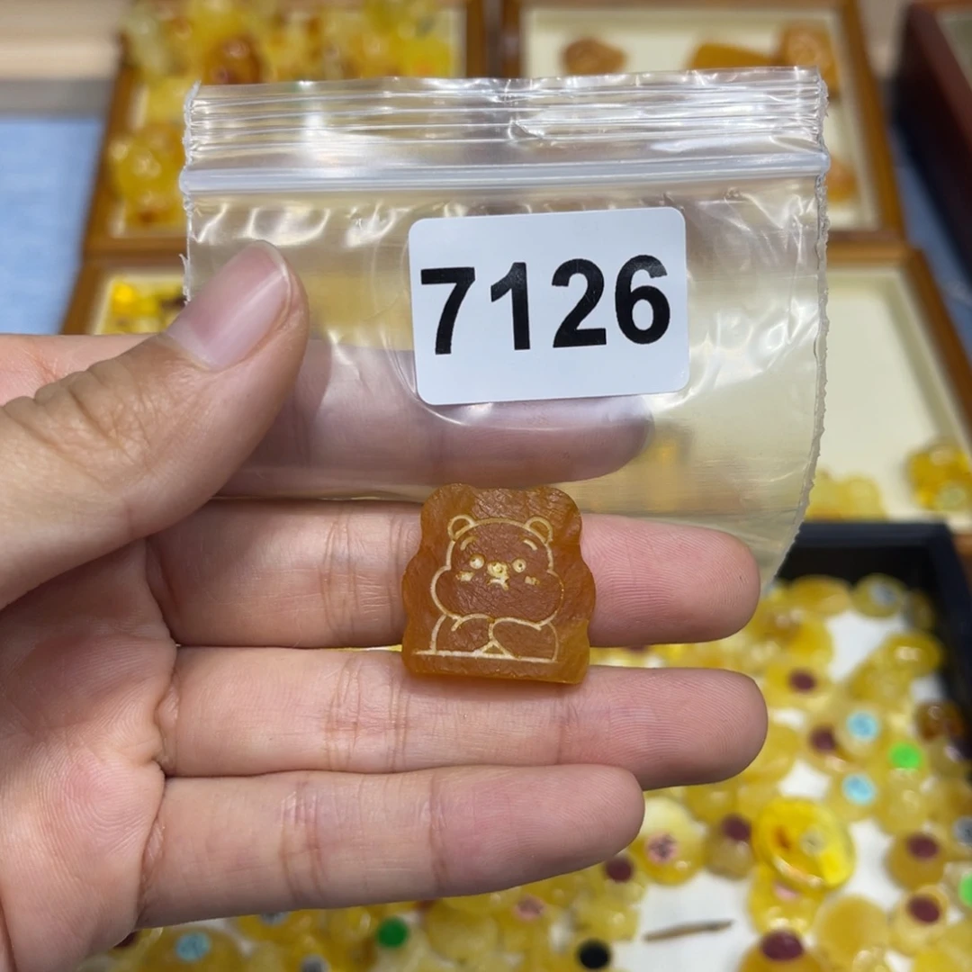 琥珀珠宝奇石未镶嵌