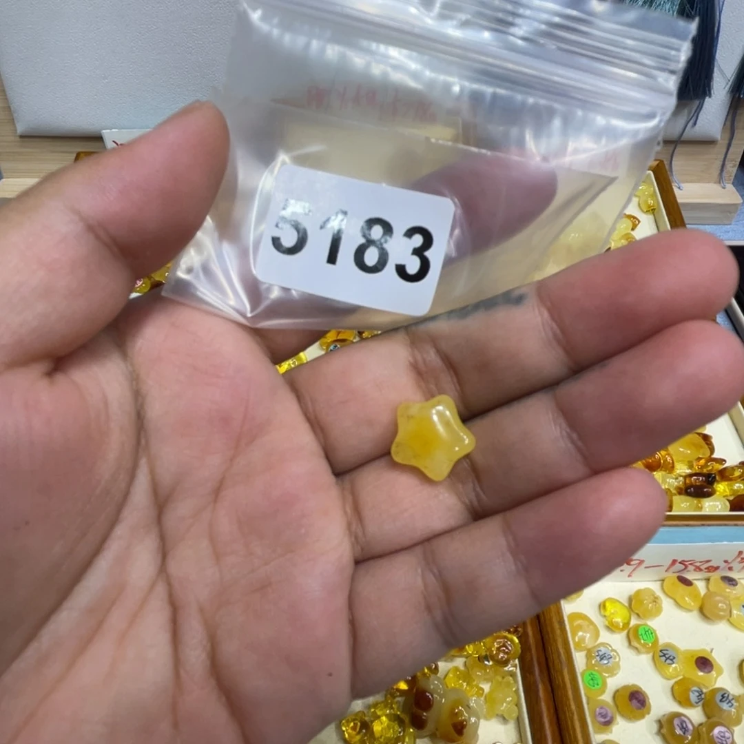 琥珀裸石未镶嵌福利
