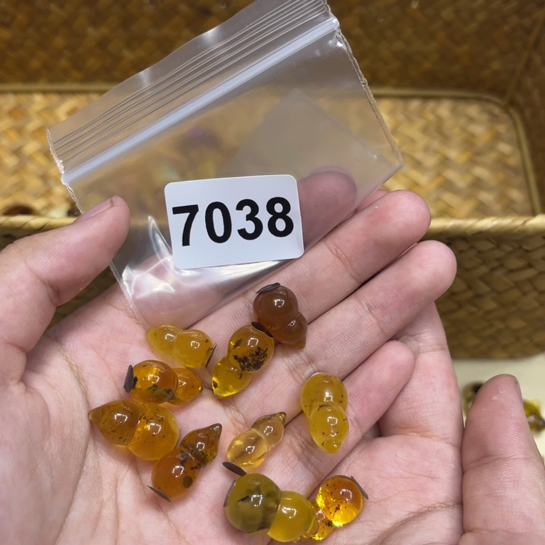 琥珀珠宝奇石未镶嵌墨*晔