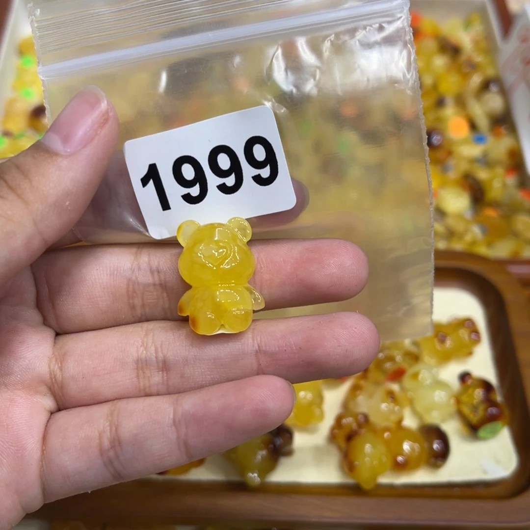 琥珀珠宝奇石未镶嵌