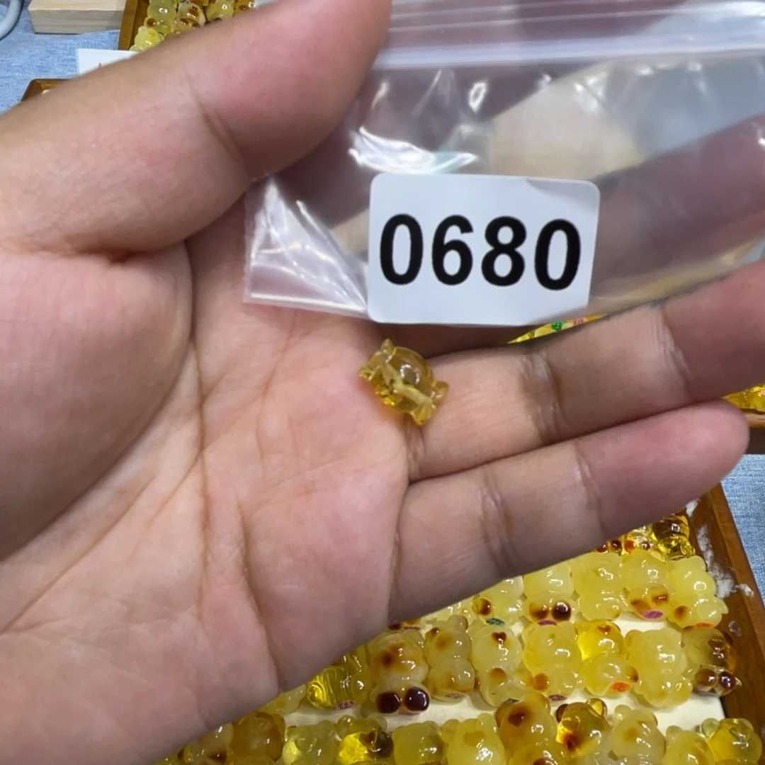 琥珀颈饰未镶嵌福利