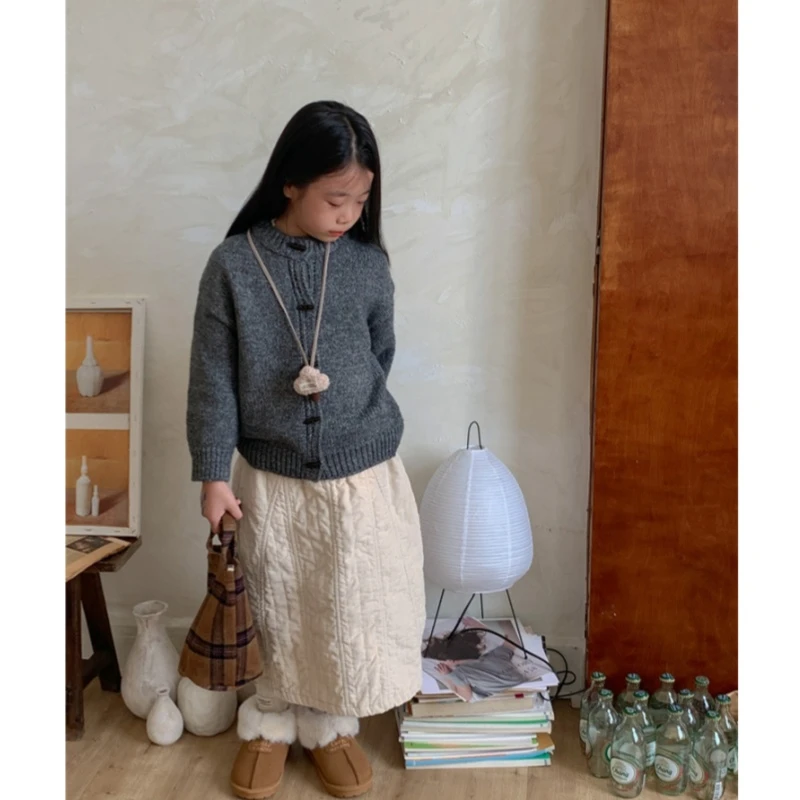 韩国冬女童复古牛角扣针织开衫儿童百搭加厚保暖毛衣外套