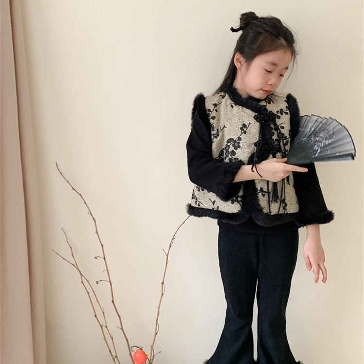 女童国风复古提花马甲冬季新款毛绒边打底衫新中式盘扣套装