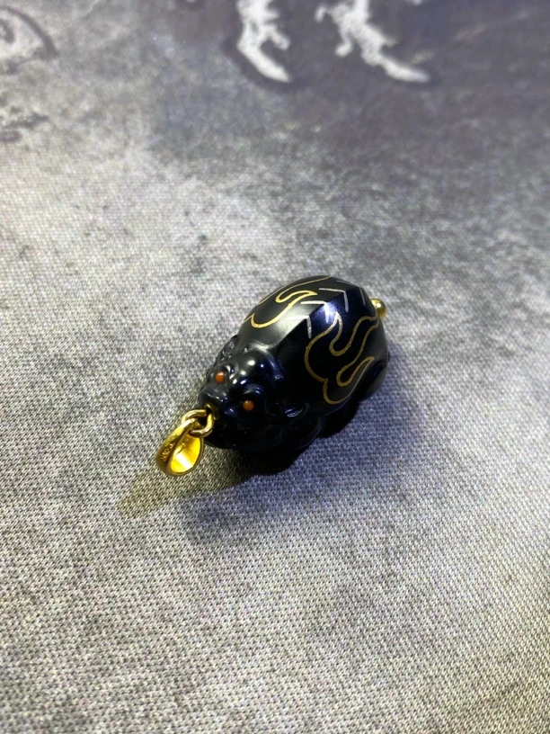 【赵师傅】金银错工艺!和田玉墨玉貔貅吊坠