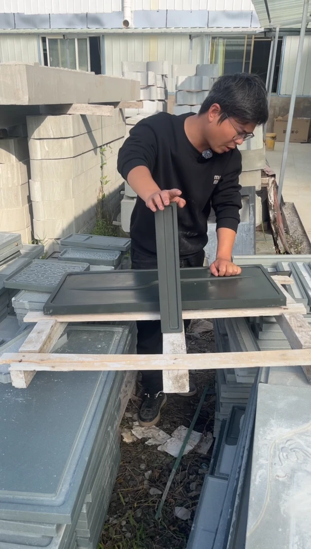 【闪购商品】微瑕 茶杯架 天罗绿天然原石整雕茶杯架