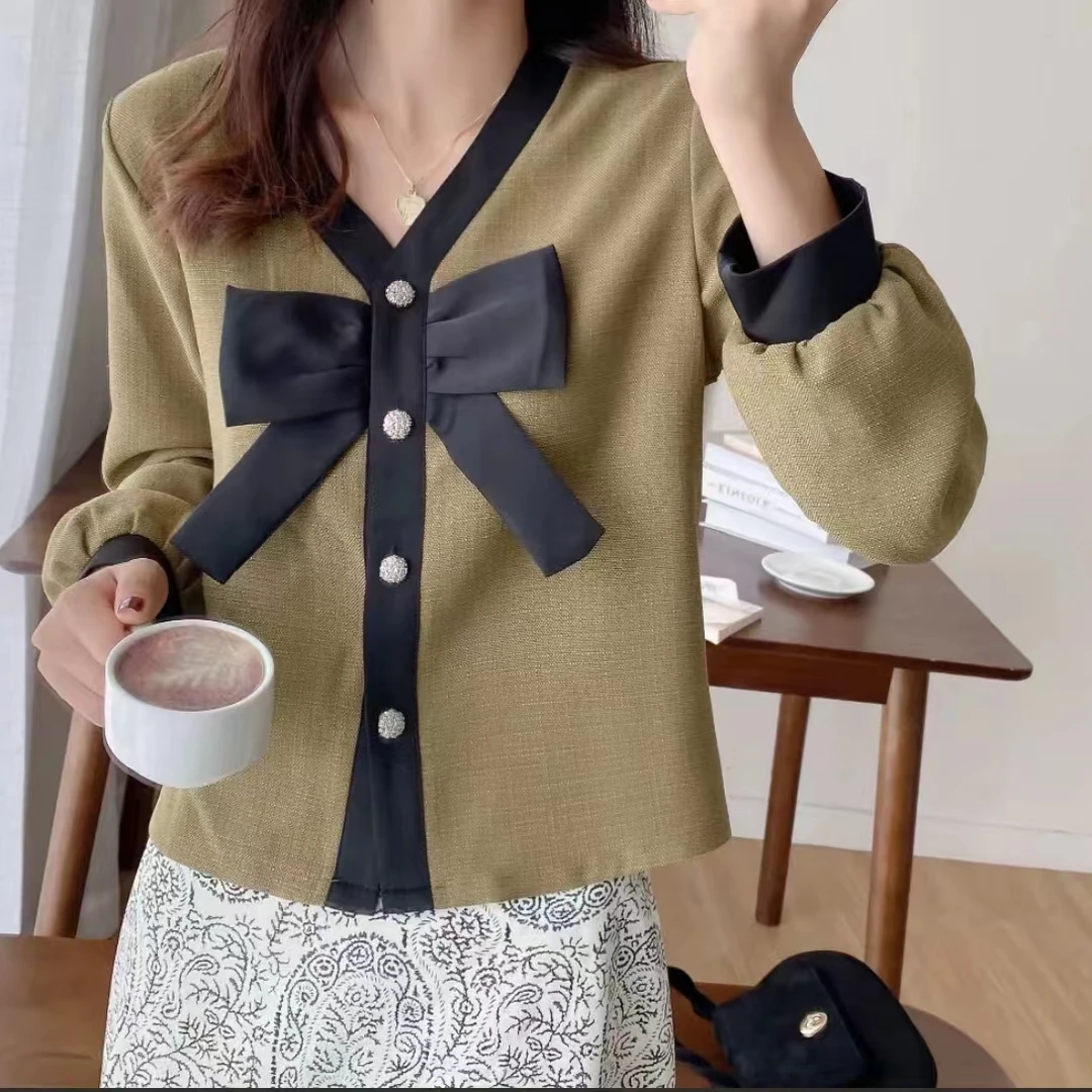 法式撞色V领小众别致独特上衣