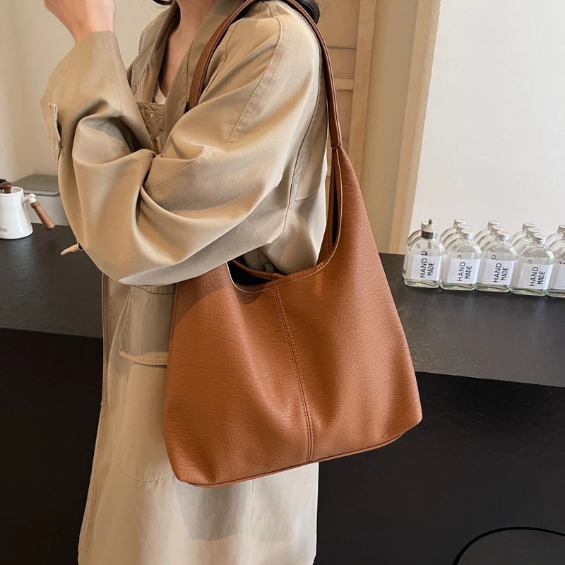 2024新款复古包包女大容量休闲秋冬百搭单肩购物袋上班通勤托特包